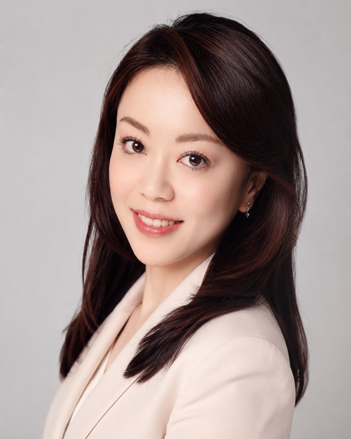 小林 寛子 医師（消化器内視鏡専門医・抗加齢専門医・ヨガRYT200）と小林 早紀子 医師（ベストボディ受賞歯科医・アスリートフードマイスター）が女性ダイエットを解説
